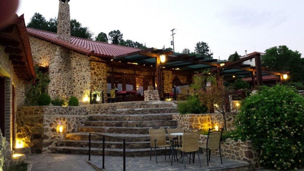 Hotel Loggas Sidhirokhorion Bagian luar foto