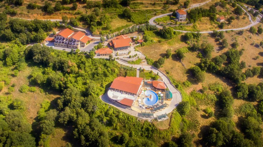 Hotel Loggas Sidhirokhorion Bagian luar foto